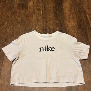 Nike Cropped Tee